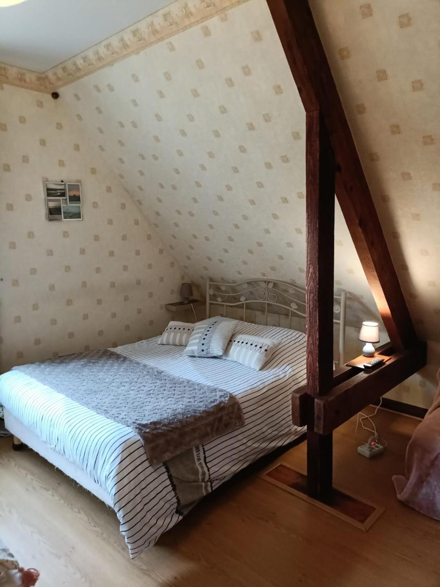 Maison d'hôtes Les Vallées Saint-Quentin-sur-le-Homme Quarto foto